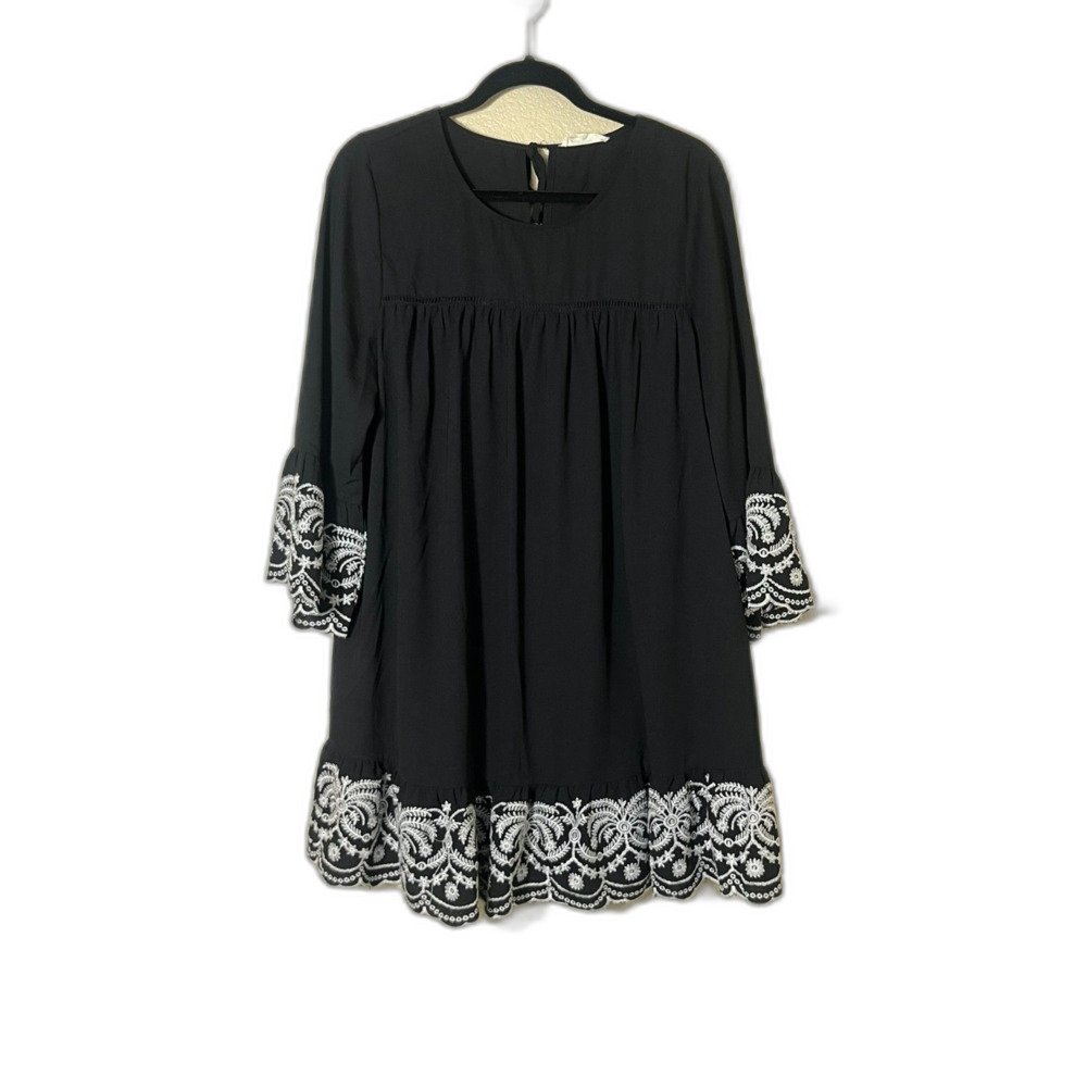 Entro Black White Boho Flare Sleeve Mini Dress Babydoll EUC Cottagecore Medium